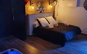 chambre romantique avec spa privatif